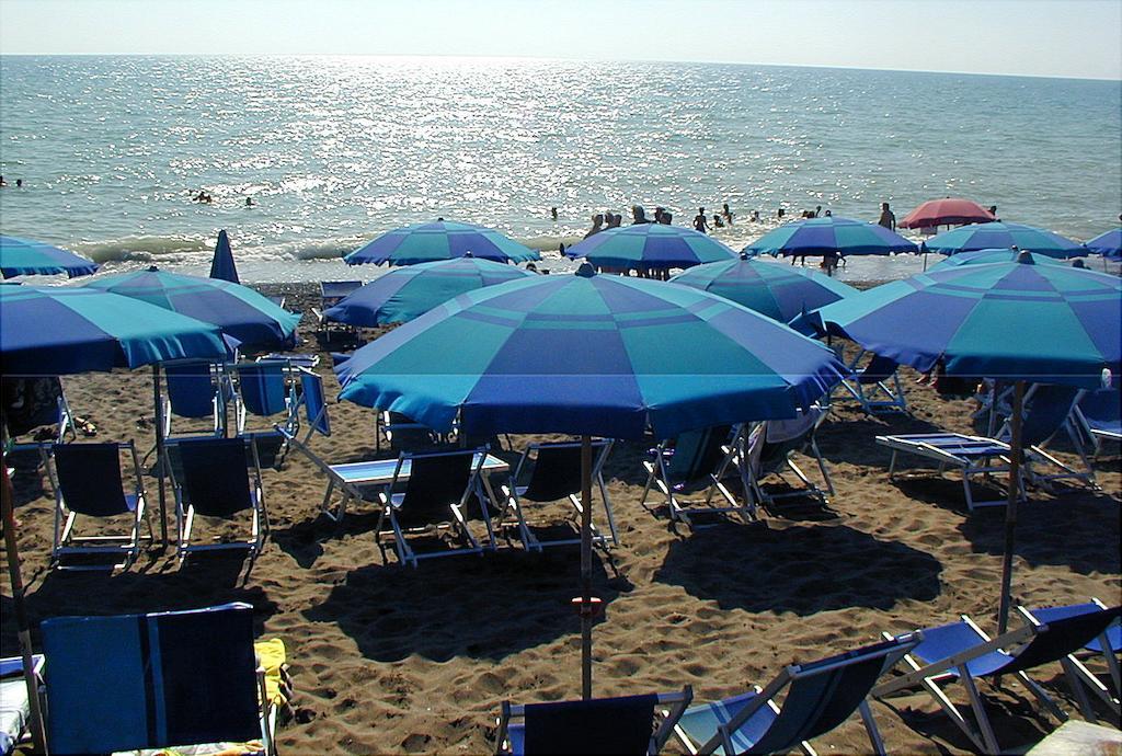 Camping Free Beach Marina Di Bibbona Εξωτερικό φωτογραφία